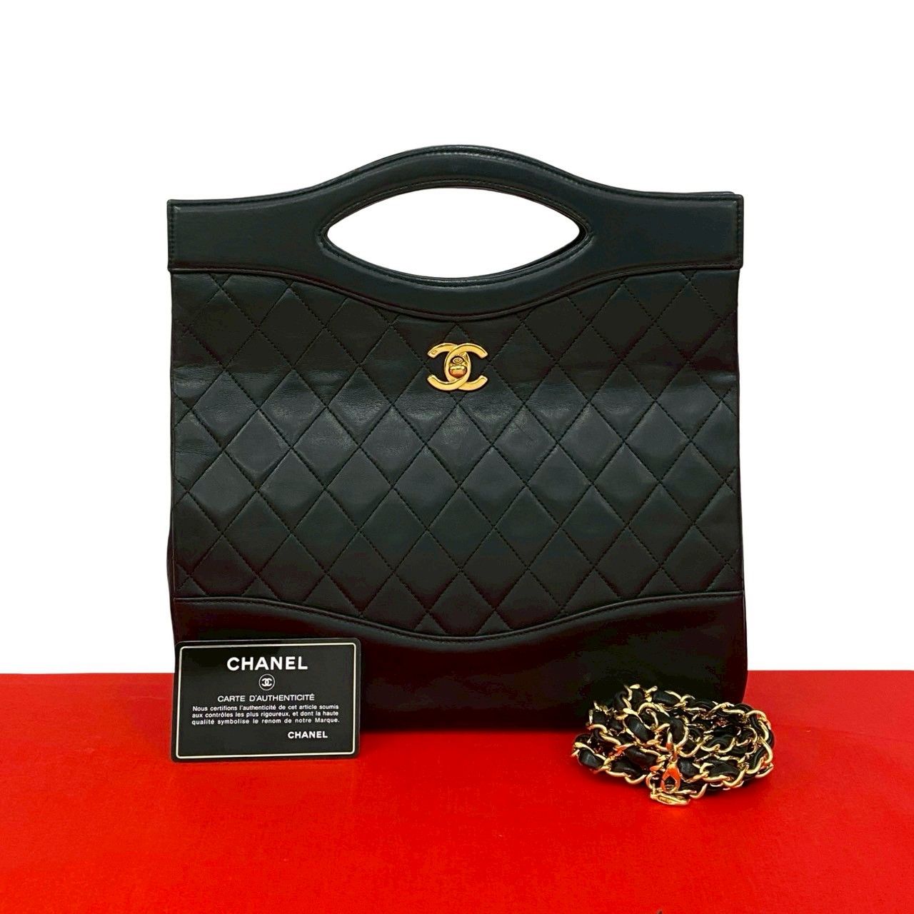 極 □美品□ CHANEL シャネル マトラッセ ココマーク ターンロック 