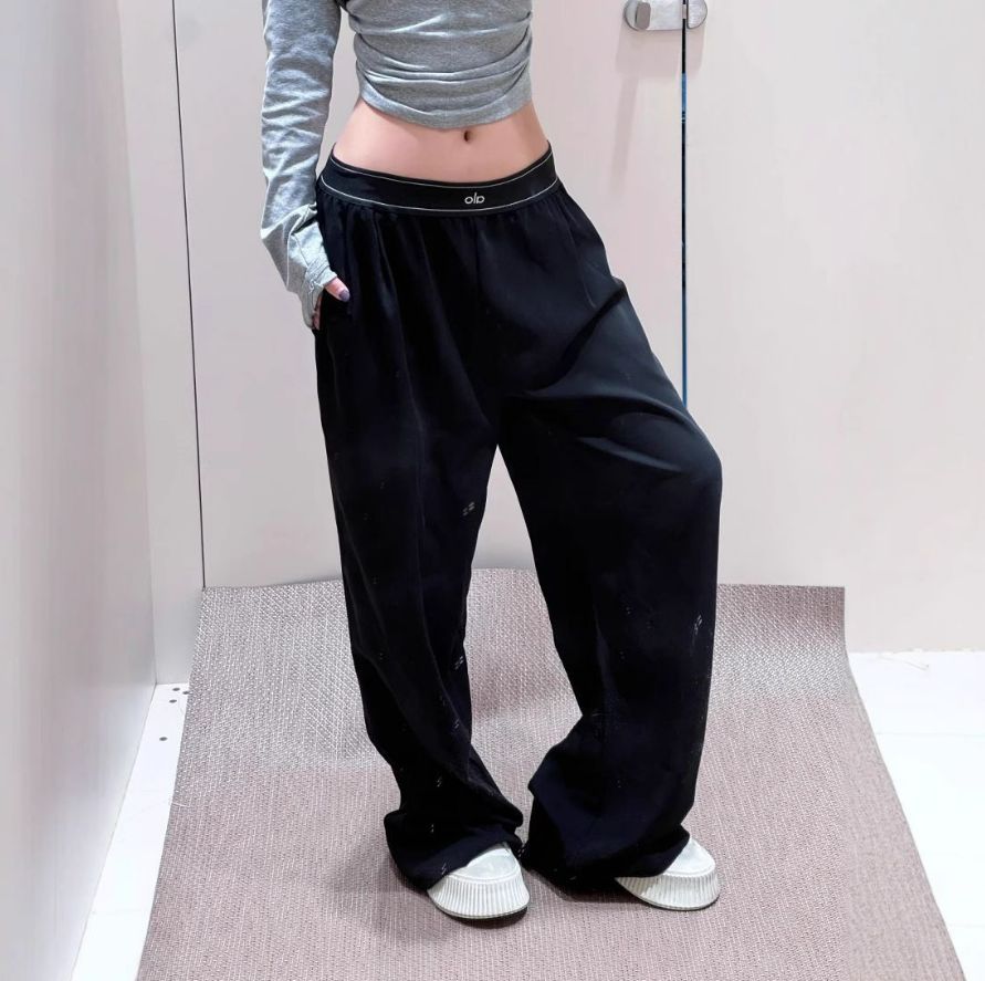新品 Alo Yoga パンツ ボトム トラウザー アローヨガ ブラック