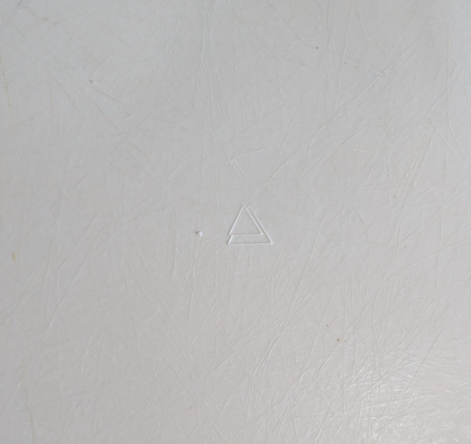 ハーマンミラー |イームズアームシェルチェア