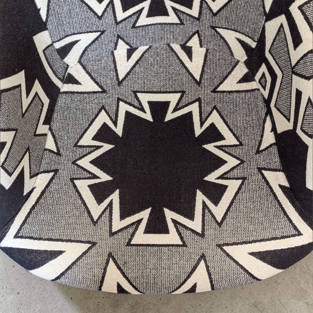 | ハーマンミラー