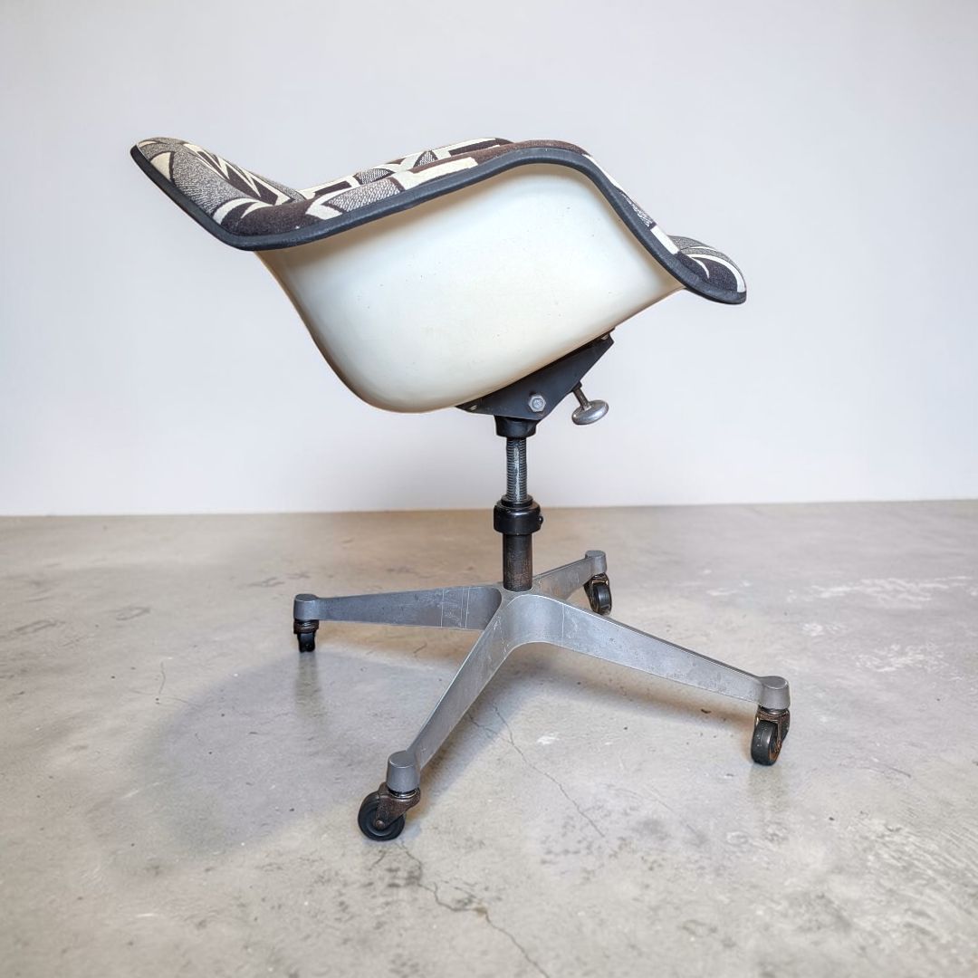 ハーマンミラー