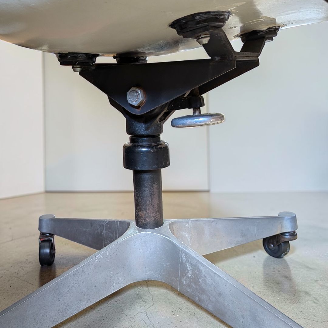 ハーマンミラー |イームズアームシェルチェア