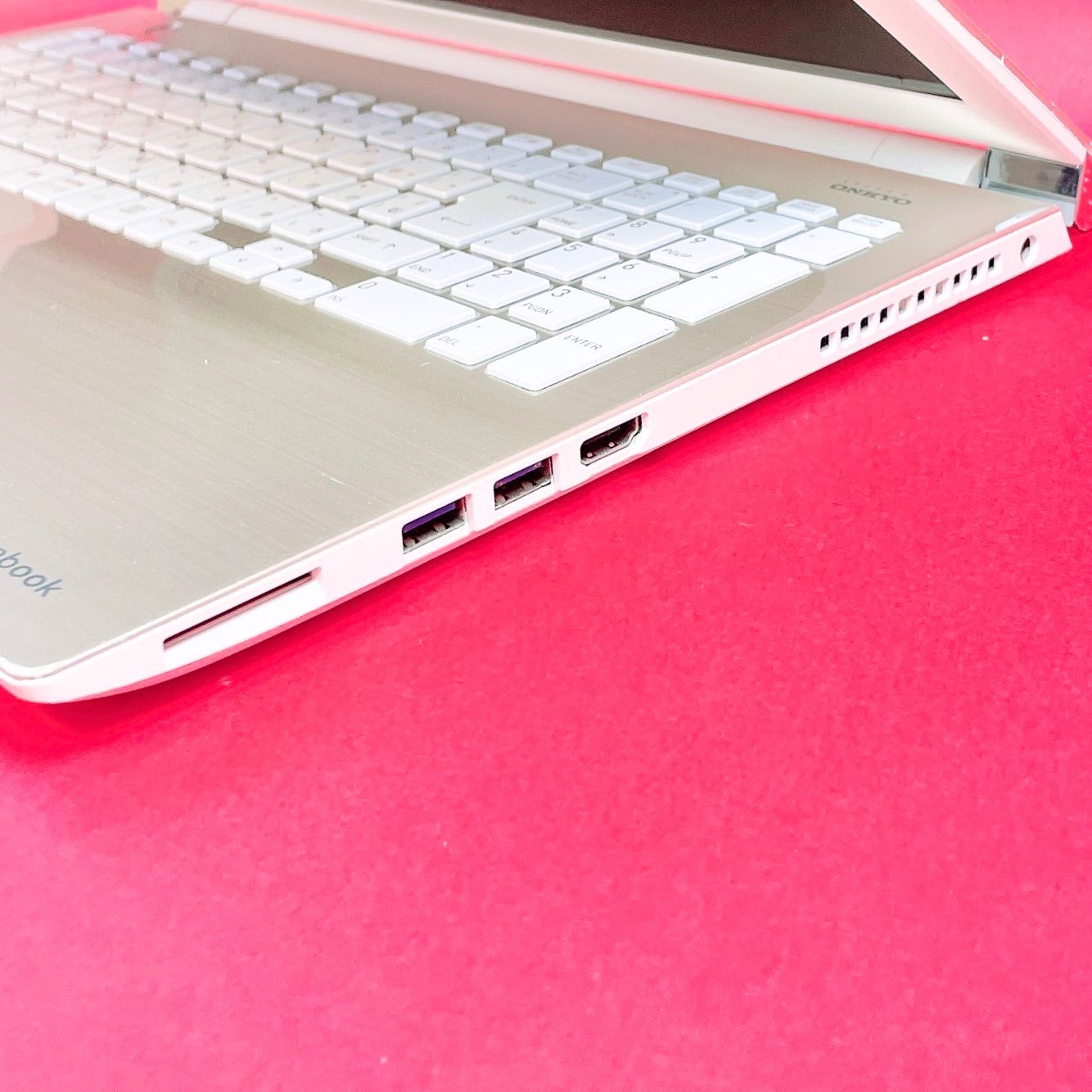 爆速SSD⭐️オフィス2024⭐️win11ノートパソコン⭐️カメラ⭐️薄型