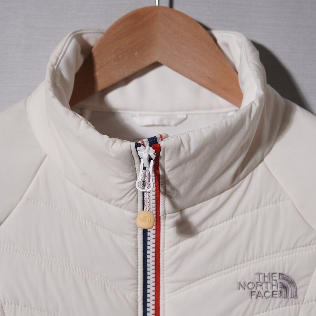 美品 ノースフェイス THE NORTH FACE ライトジャケット L クリーム 