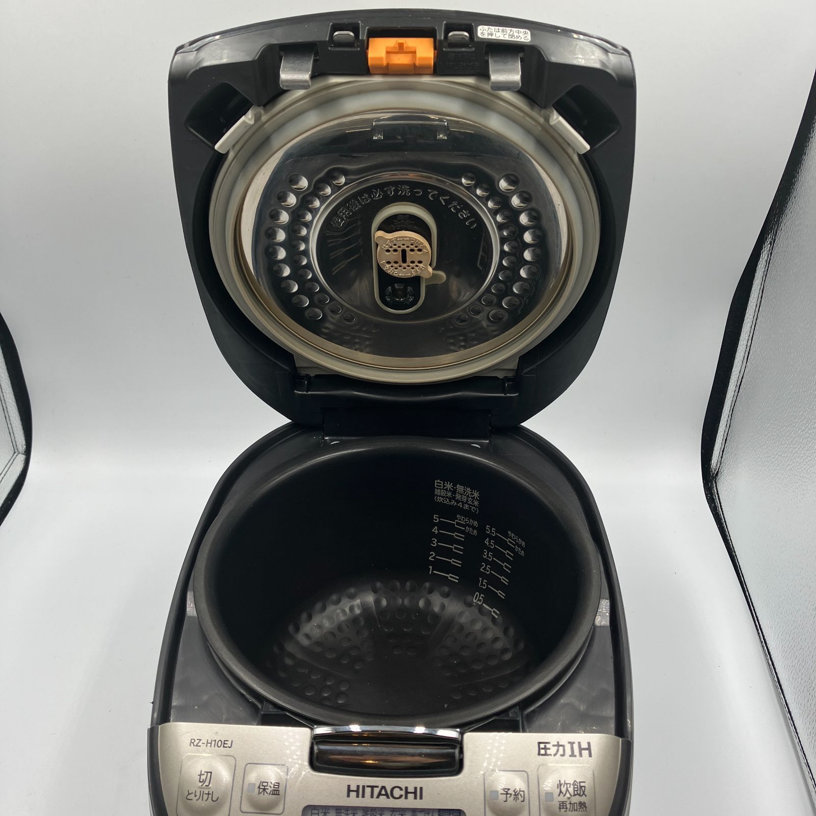 0306-18☆炊飯器☆HITACHI☆炊きたて RZ-H10EJ☆2022年製☆5.5合☆黒厚 