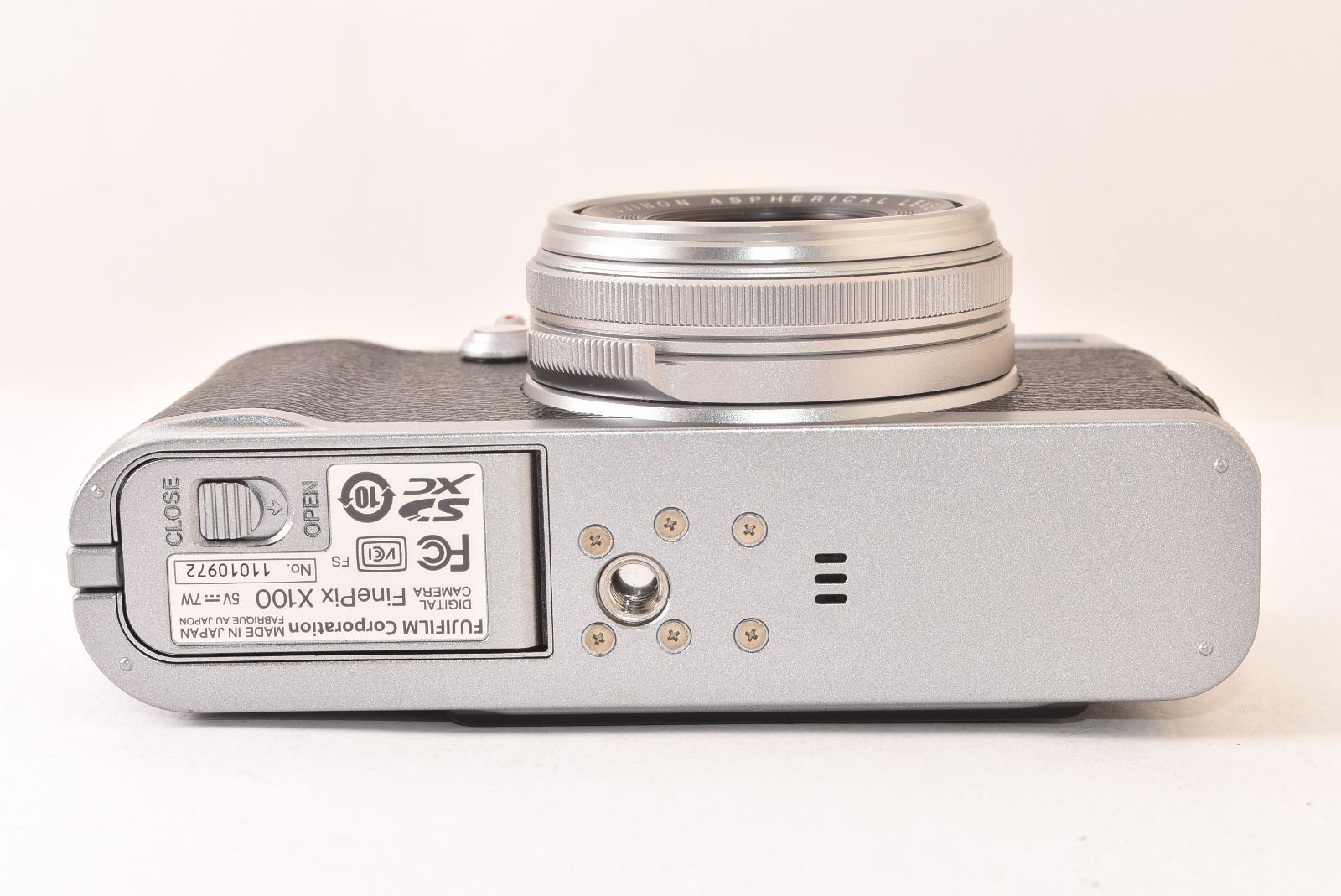 ☆訳あり品☆ FUJIFILM フジフィルム FinePix X100 シルバー
