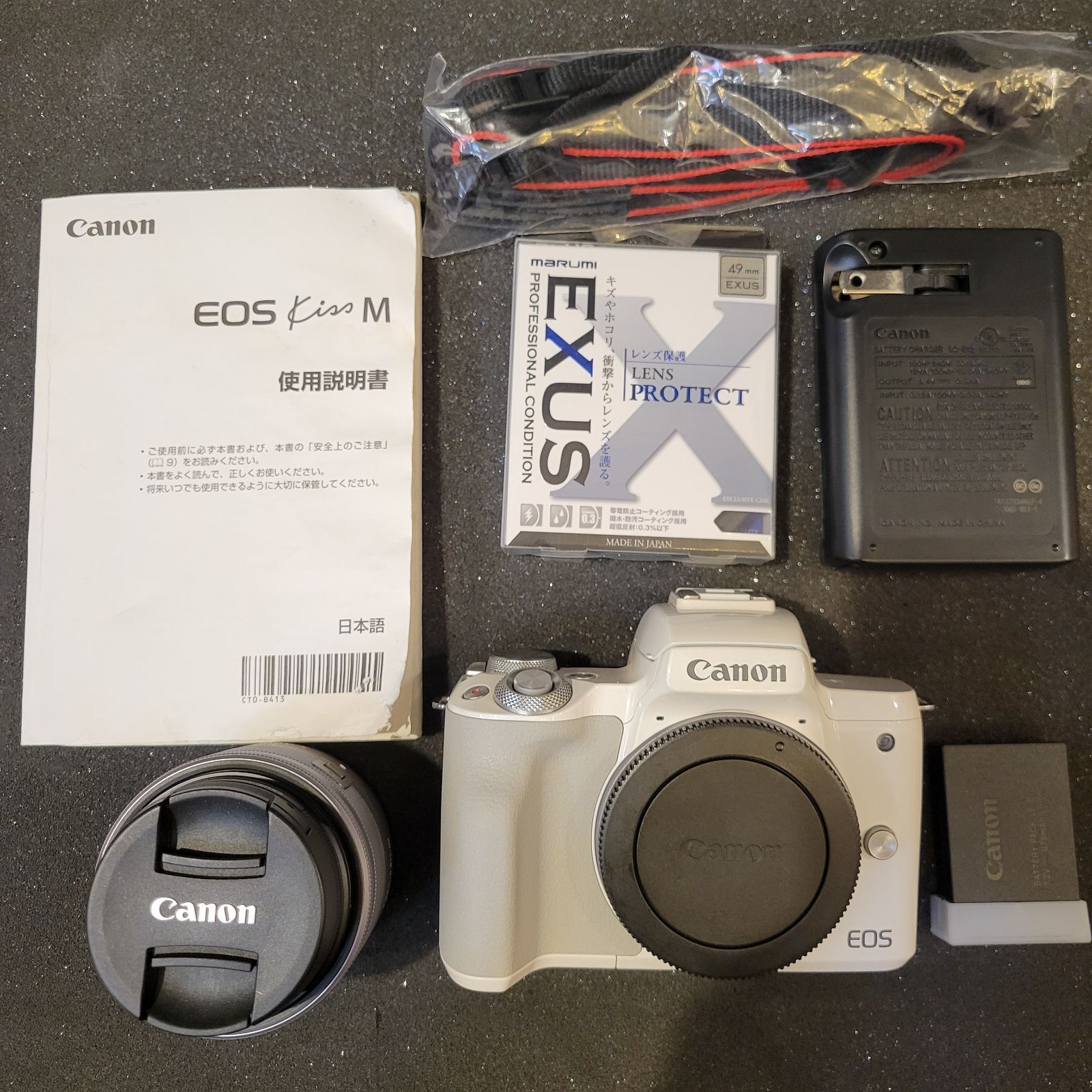 美品】Canon EOS Kiss M ミラーレス一眼カメラ 【公式通販】