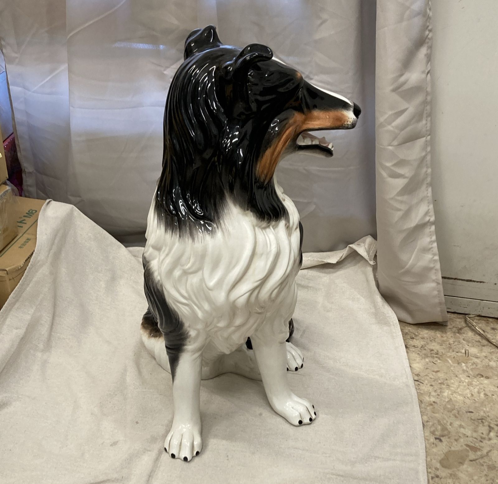 コリー 大きな犬の置物 インテリア 陶器 イタリア製 高さ70cm - メルカリ