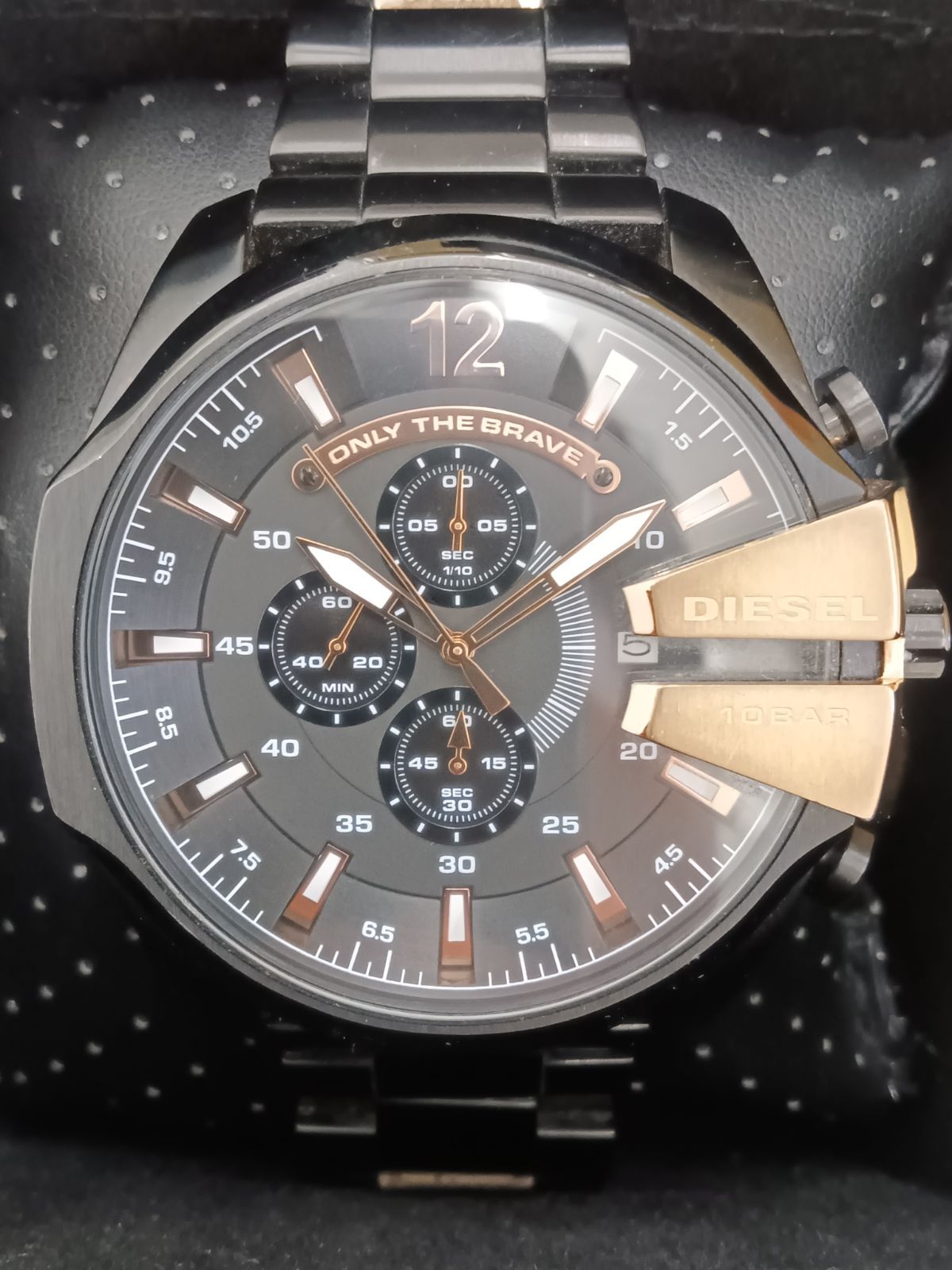 美品 DIESEL DZ-4309 ONLY THE VLAVE メガチーフ クロノグラフ 
