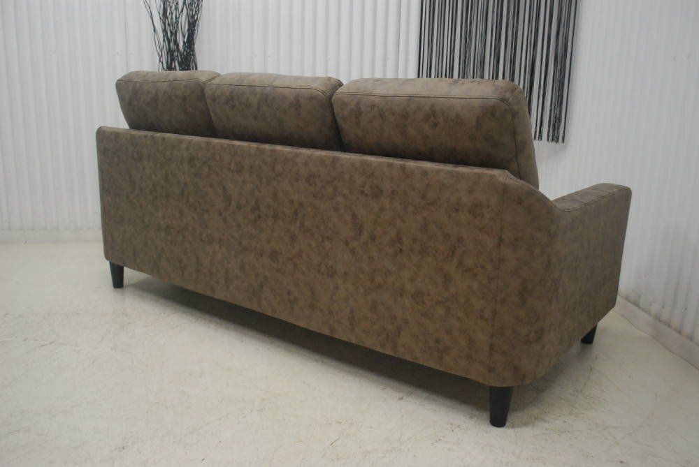 通常７４８００円のところを約33％OFF４９８００円