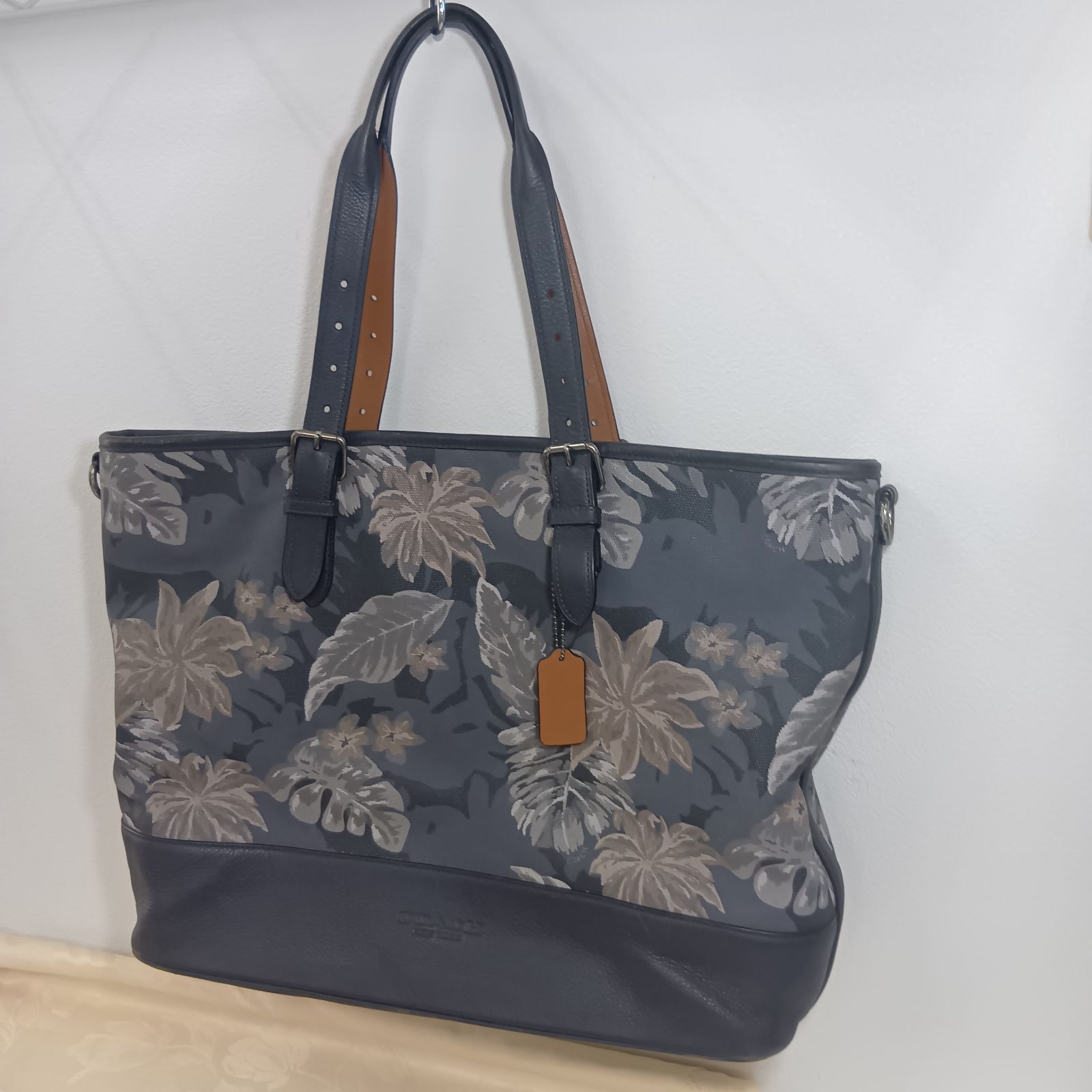 N コーチ Coach ハワイアンパーム柄 トートバッグ - メルカリ
