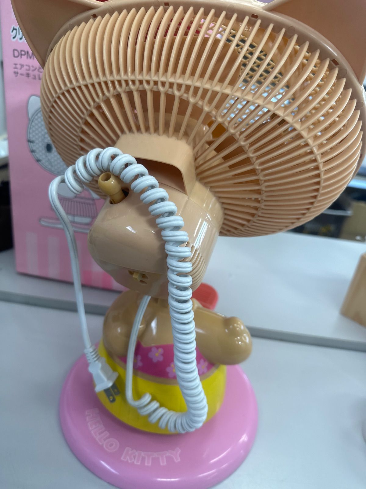 ☆ハローキティ HELLO KITTY クリップ&パーソナル扇風機 DPM-185KT