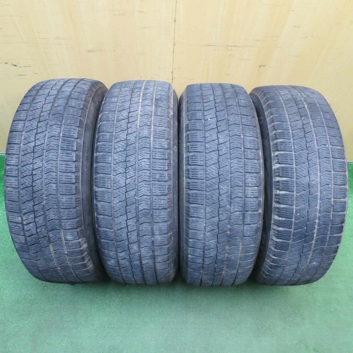 4本価格☆トヨタ 50系 プリウス PHV 純正 195/65R15 スタッドレス