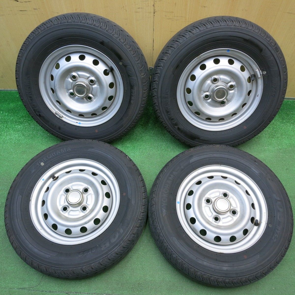 バリ溝！23年！8.5分☆145R12 6PR ヨコハマ JOB RY52 スチール 