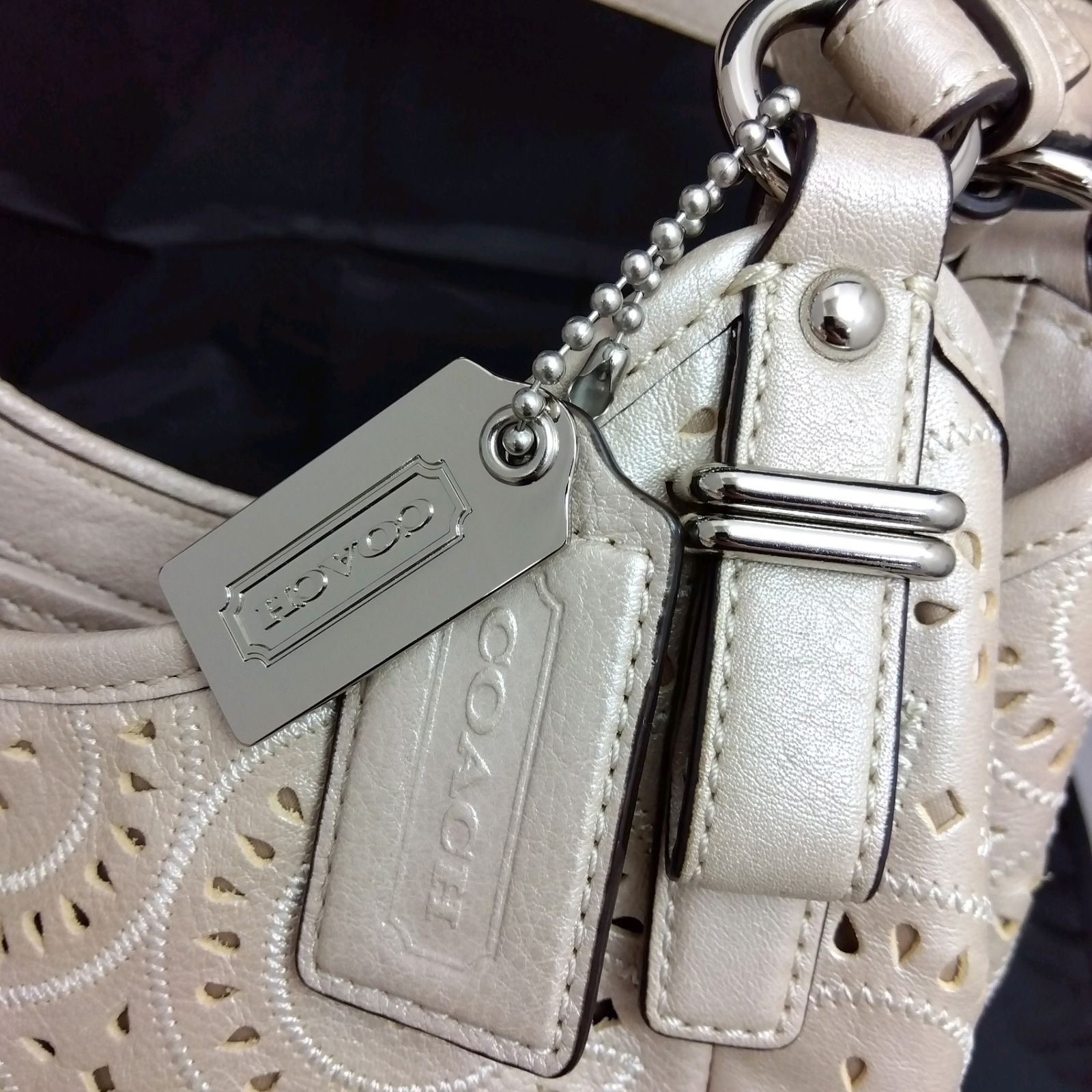 COACH マディソン レースレザー マギー ショルダーバッグ シルバー金具 