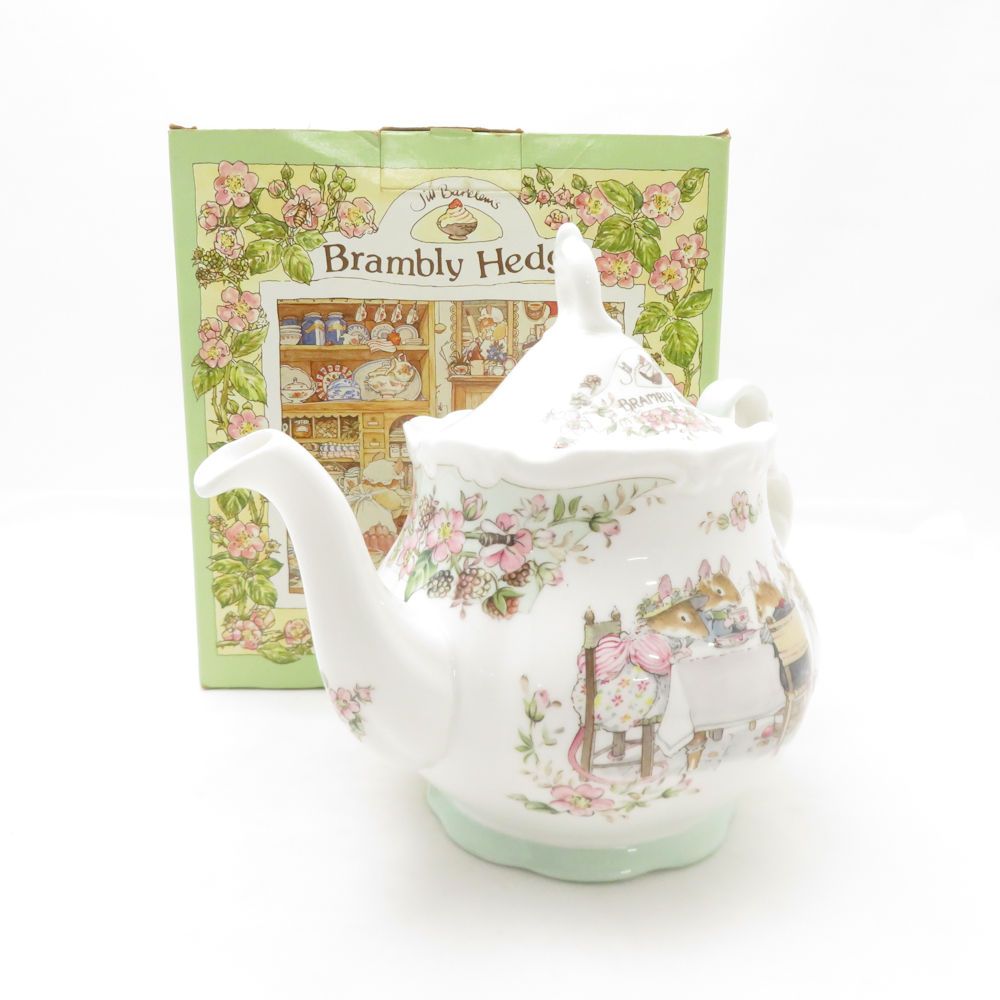 美品 ROYAL DOULTON ロイヤルドルトン ブランブリーヘッジ ティー 
