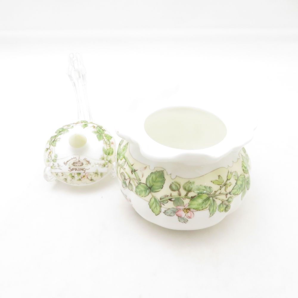 美品 ROYAL DOULTON ロイヤルドルトン ブランブリーヘッジ SPRING