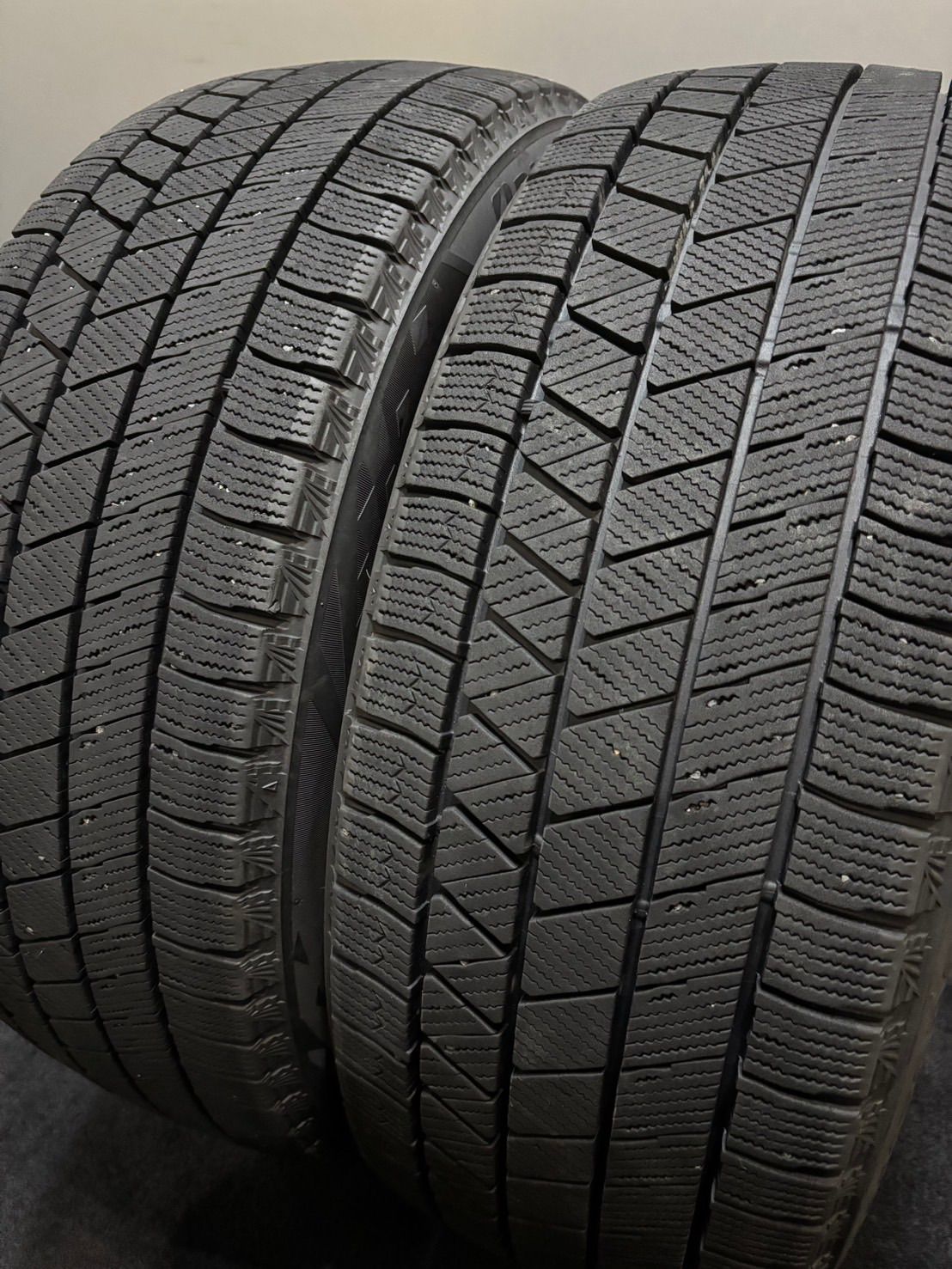 ★225/45R19 BRIDGESTONE/VRX3 22年製 スタッドレス 2本 ブリヂストン ブリザック マツダ6 CX-8 (南7-L609)