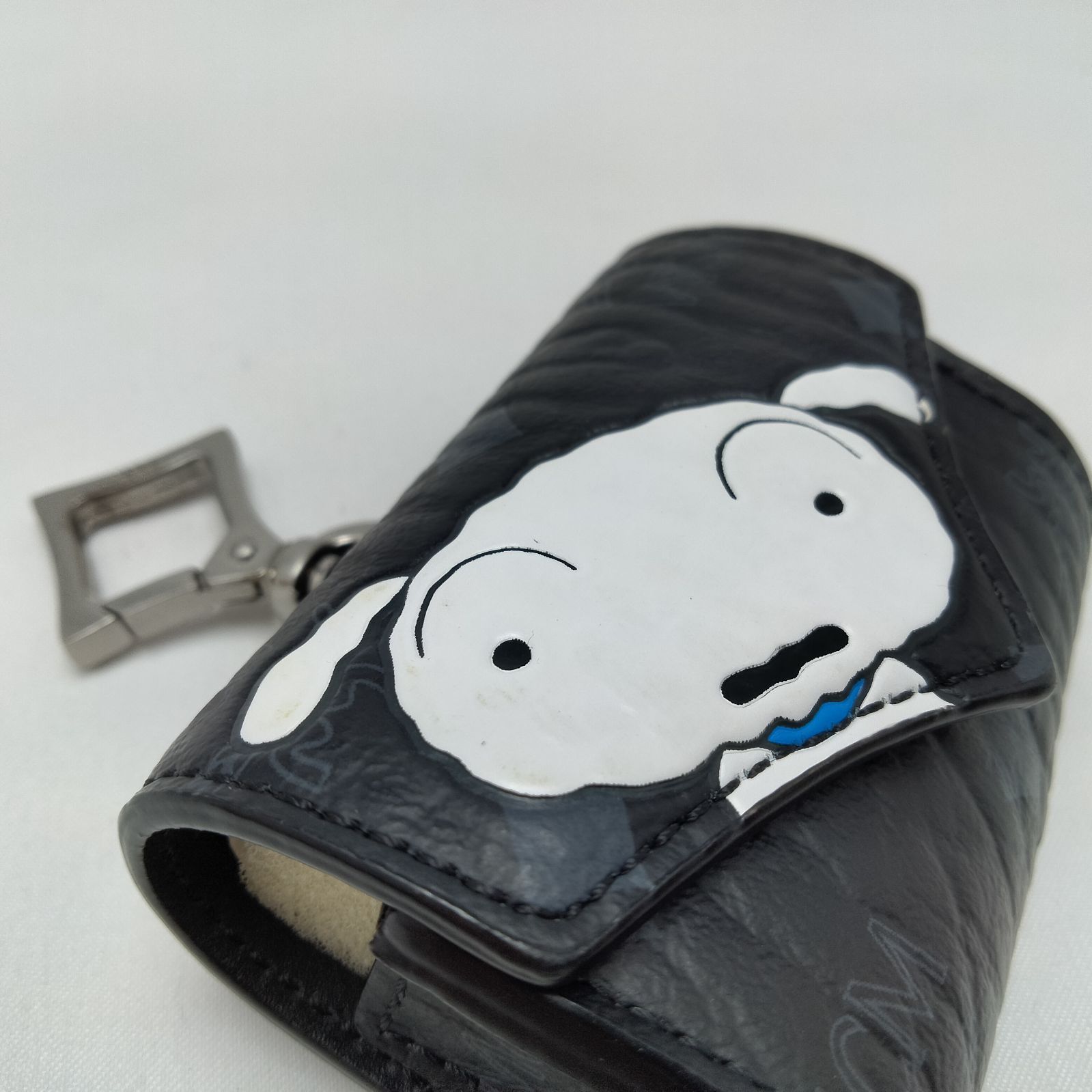 ✨️MCM✨️エムシーエム クレヨンしんちゃん シロ エアポッズプロ