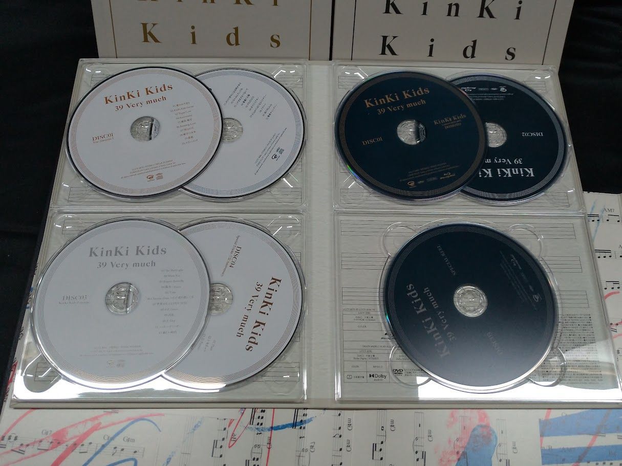 KinKi Kids 39 Very much CD+Blu-ray盤 - メルカリ