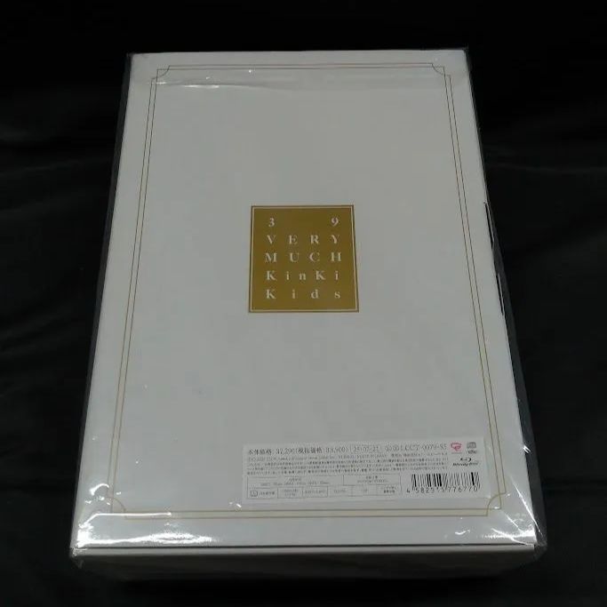 KinKi Kids 39 Very much CD+Blu-ray盤 - メルカリ