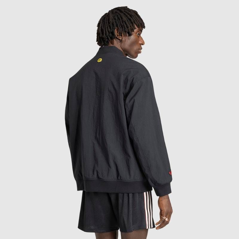 【送料無料・匿名配送】adidas Originals アディダス オリジナルス マンチェスターユナイテッド 公式 x Stone Roses ジャケット 25/26 黒 ブラック 新品 正規品 【送料無料・匿名配送】adidas Originals アディダス オリジナルス マンチェスターユナイテッド 公式 x Stone Roses ジャケット 25/26 黒 ブラック 新品 正規品