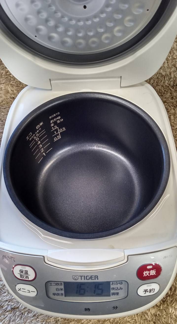 中古品 タイガーマイコン炊飯ジャー JBH-G102 2024年製 炊きたて