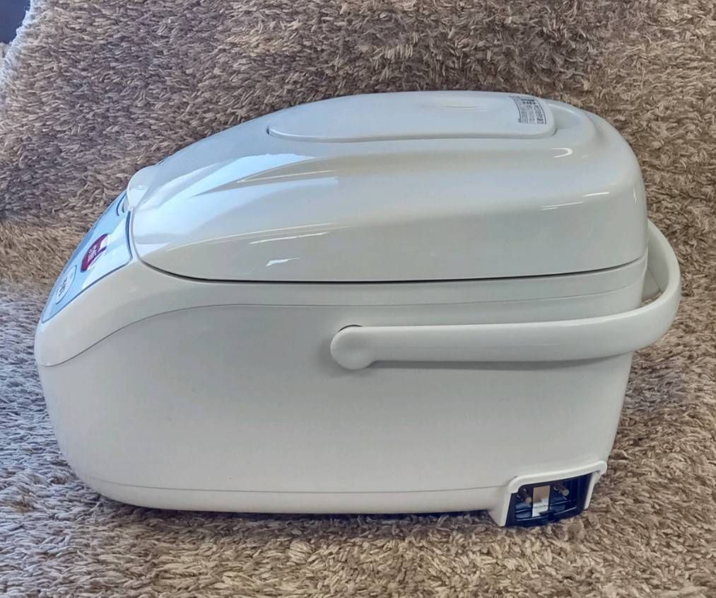 中古品 タイガーマイコン炊飯ジャー JBH-G102 2024年製 炊きたて