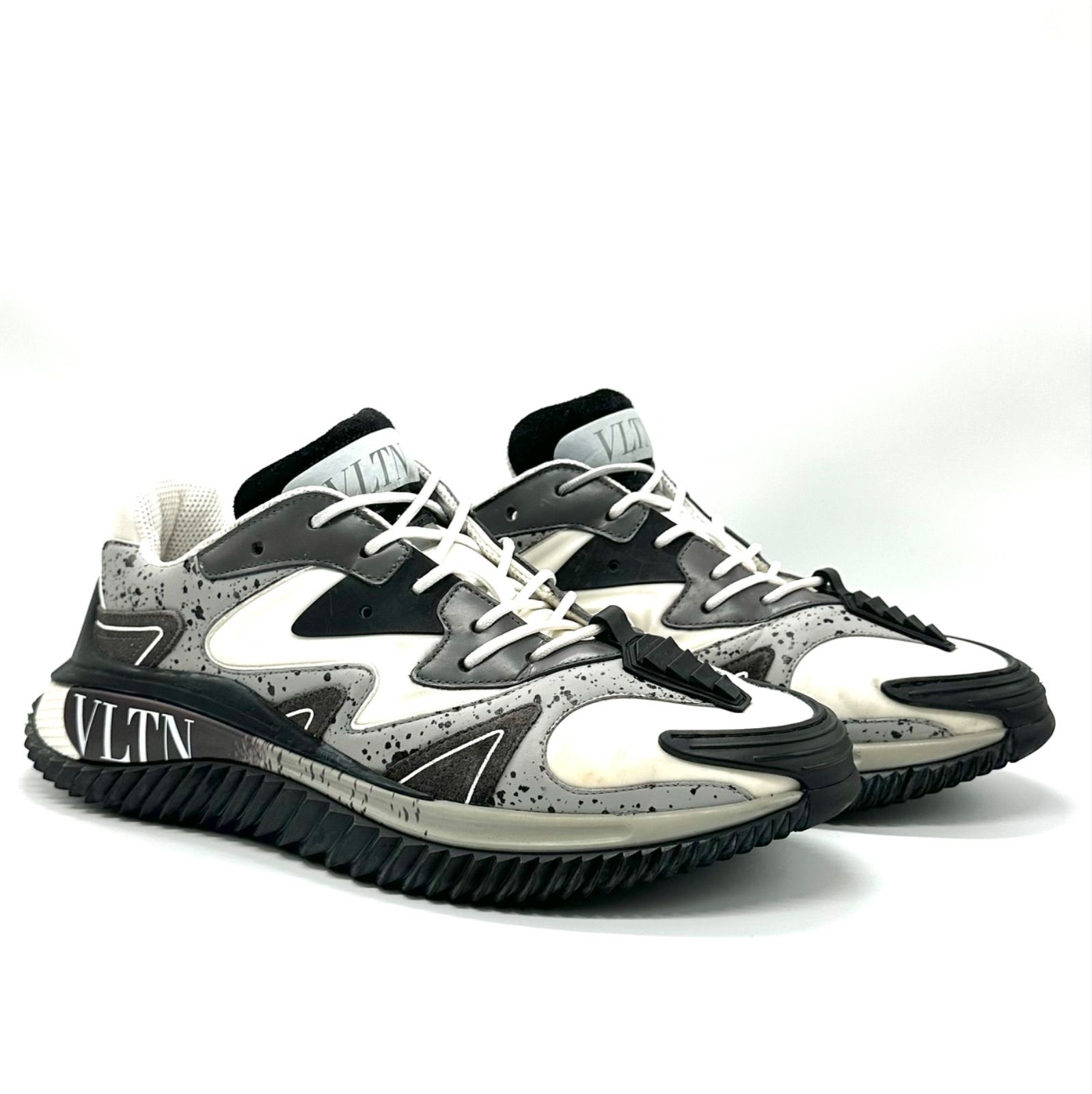 VALENTINO GARAVANI Wade Runner ヴァレンティノ ガラヴァーニ