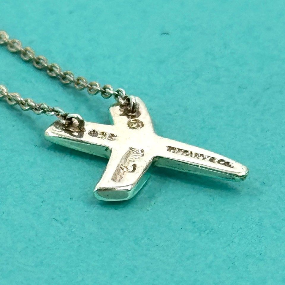 TIFFANY ネックレス キス クロス 925 SV - メルカリ