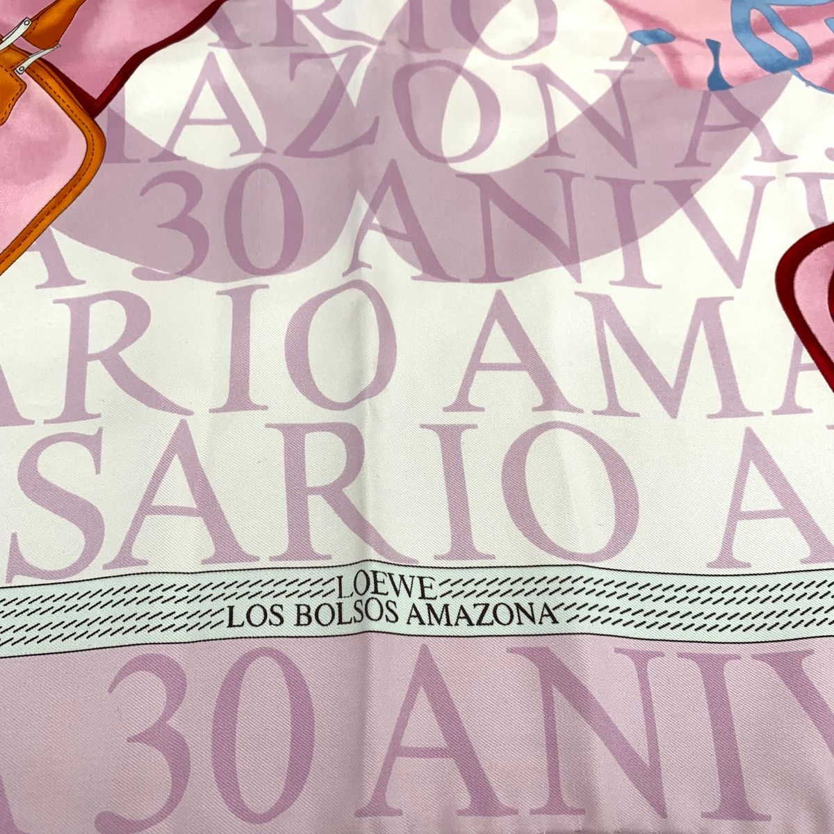 LOEWE ロエベ スカーフ アナグラム/アマソナ柄/シルク100％ シルク100