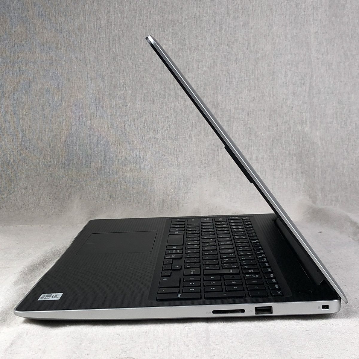 ジャンク DELL Inspiron 3593 i7 8GB SSD525GB - メルカリ