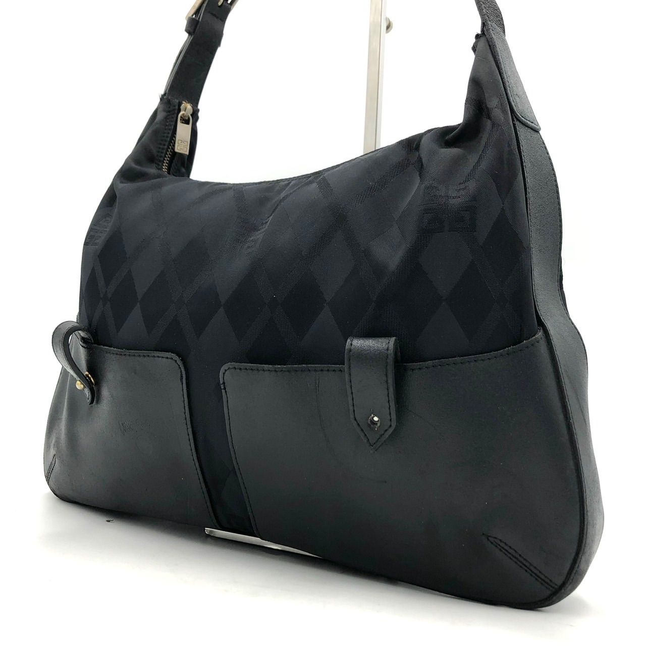 ジバンシィ GIVENCHY ワンショルダーバッグ 黒 ナイロン レザー 鞄 