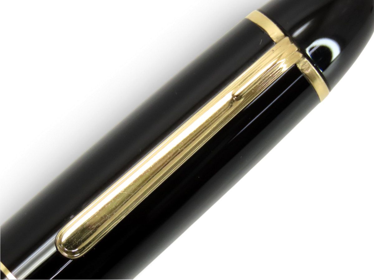 ほぼ新品 モンブラン MONT BLANC マイスターシュテュック 149 万年筆 なで肩 ヴィンテージ ブラック ゴールド金具 ペン先14C AU585 10577 MONTBLANC（モンブラン） 万年筆 145 マイスターシュテュック