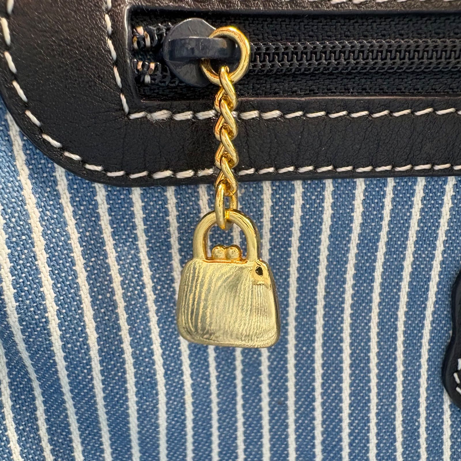 【良品✨】キタムラ フレンチブルドッグ トートバッグ 肩掛け 本革 ネイビー 美品✨】Kitamura leather shoulderbag キタムラ レザー素材ショルダー
