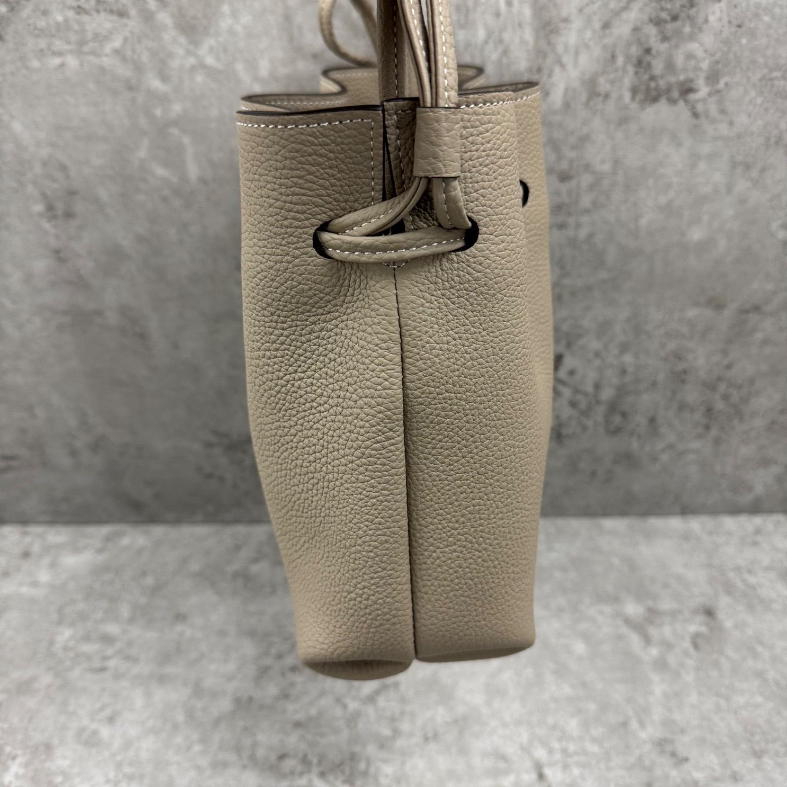 極美品】BONAVENTURA ボナベンチュラ ノア バッグ シュリンクレザー 