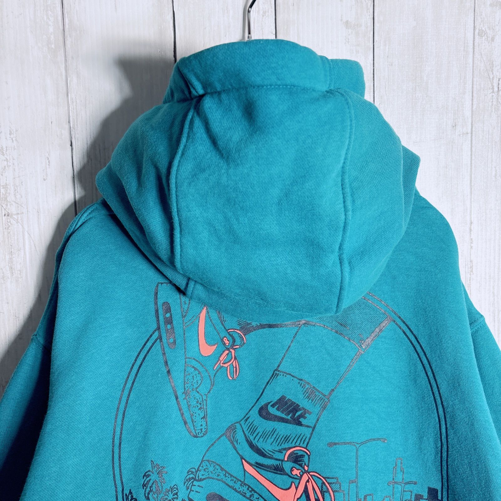 海外モデル/日本未発売】ナイキ NIKE ターコイズブルー バックプリント 