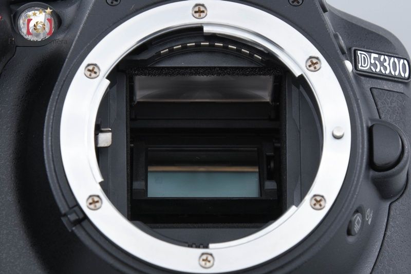 中古】Nikon ニコン D5300 ブラック + AF-S DX NIKKOR 18-55mm f/3.5 
