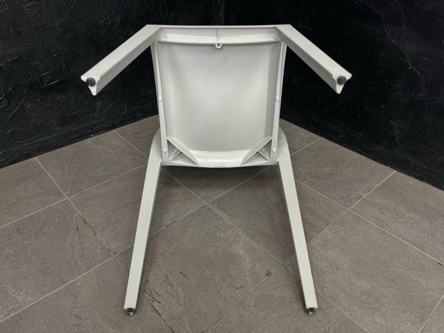 フィリップスタルク(Philippe Starck)デザインのダイニングチェア5件