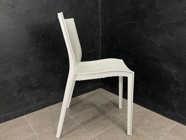 フィリップスタルク(Philippe Starck)デザインのダイニングチェア5件