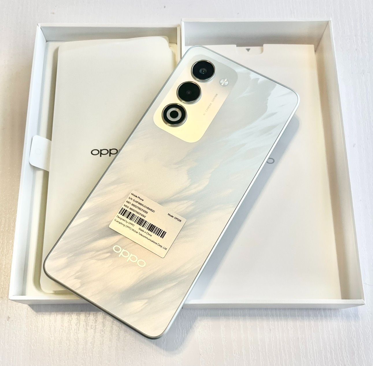 OPPO A5 5G ホワイト 128GB 未使用に近い - メルカリ