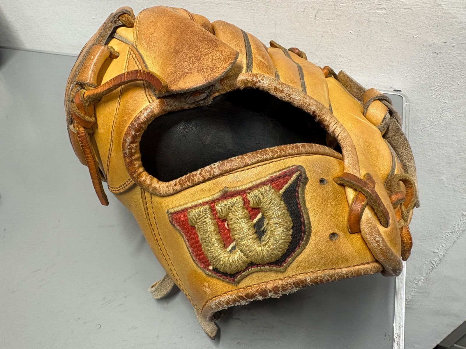 ウィルソン（Wilson）硬式グローブ 左投げ用 【大人/一般/野球用品