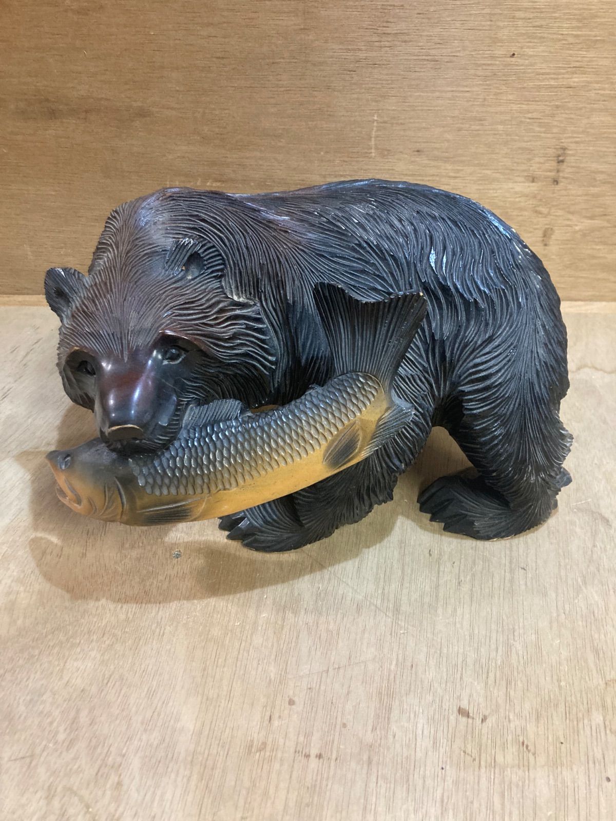 木彫りの熊 鮭咥え 北海道 民芸品 置物 彫刻 インテリア オブジェ クマ