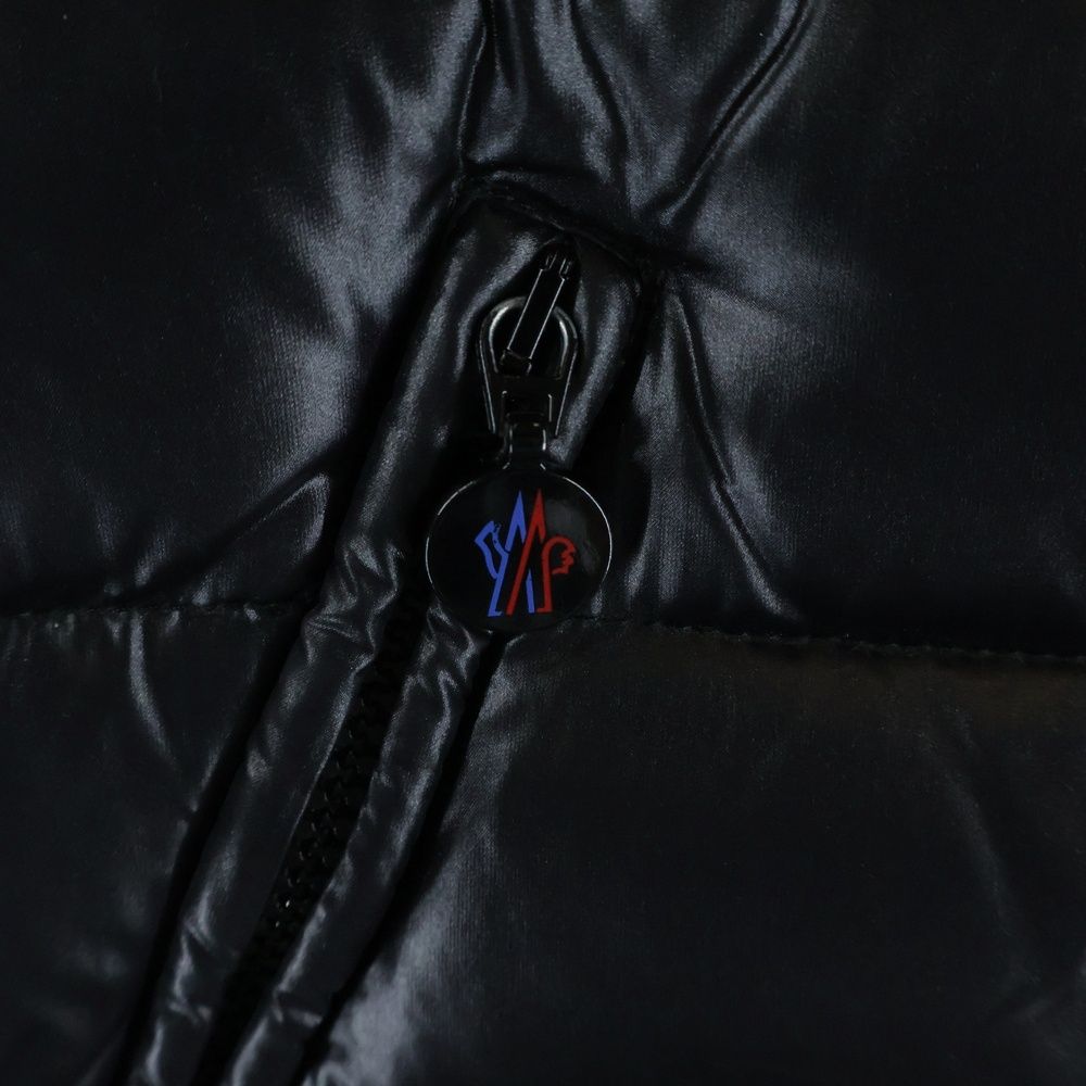 安心の直営店買付MONCLER 新品タグ付 モンクレール モカ ダウンコート 