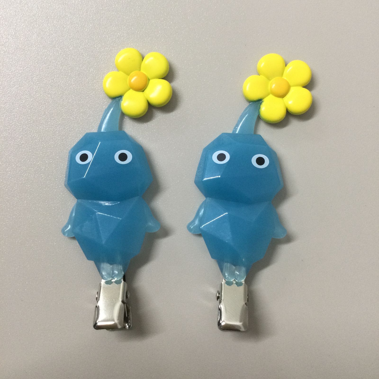 c216【新品・未使用】ピクミン ヘアクリップ 氷ピクミン ブルー 前髪