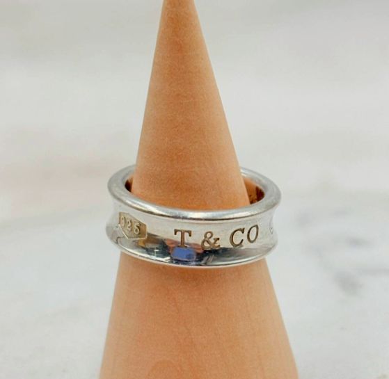 ❗️✨定番シルバーリング✨❗️】Tiffany & Co. ナローリング SV925 8
