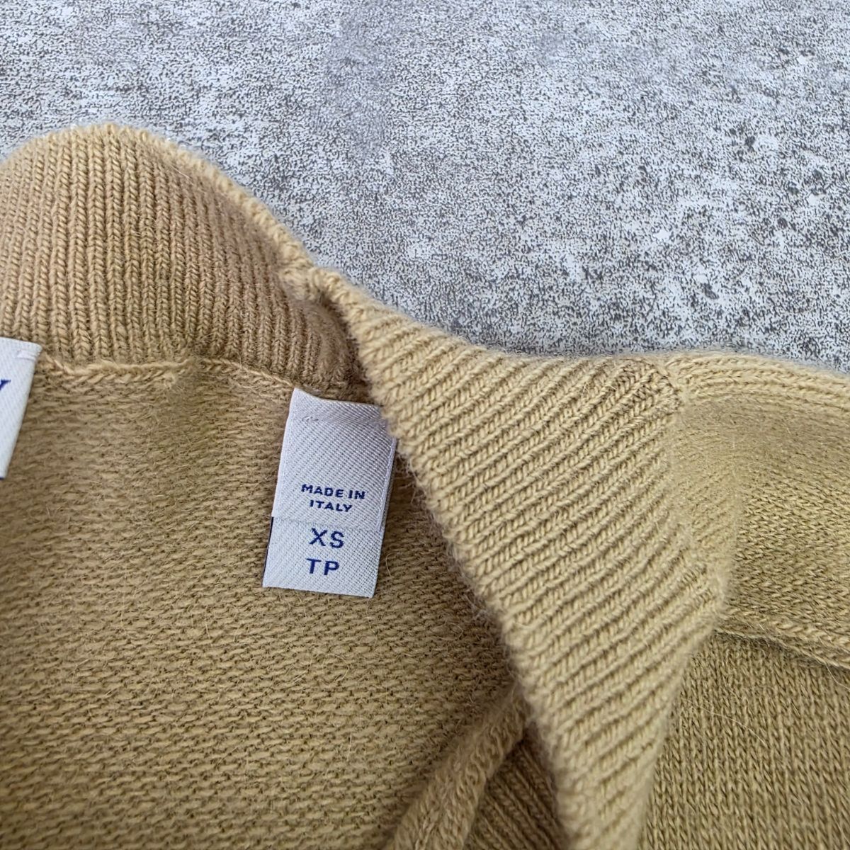 BURBERRY バーバリー ウール アルパカ混 B エンブレム シールド ロゴ 