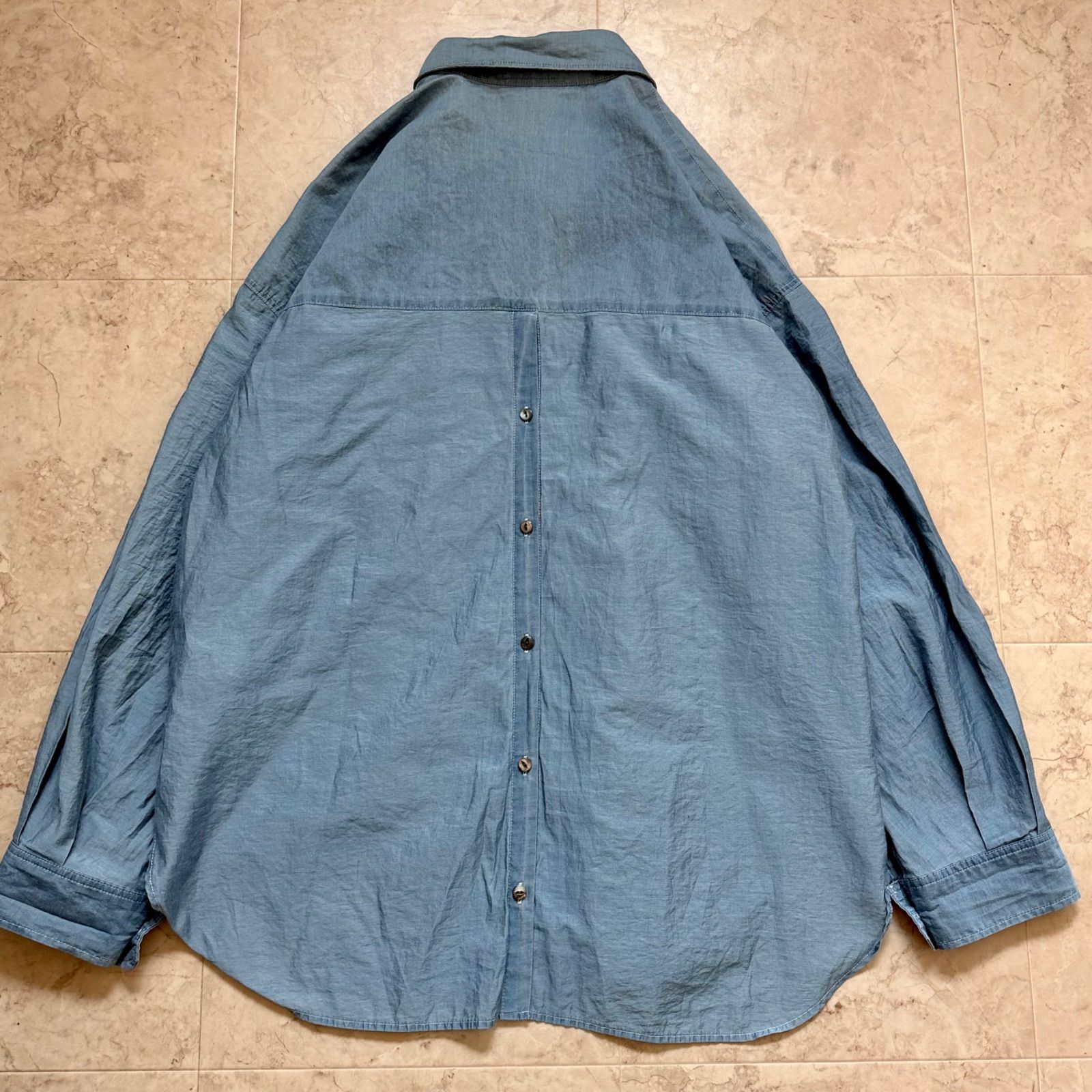 COLLAGE GALLARDAGALANTE バックボタンデニムシアーシャツ サックス 