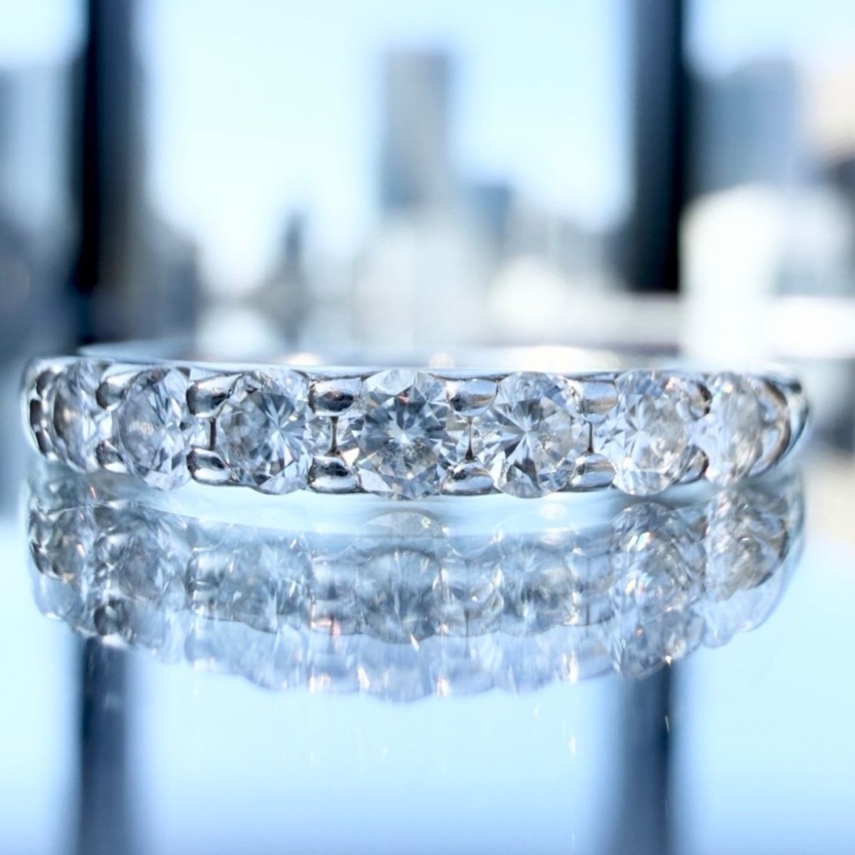 お安く出品!PT900 ダイヤ0.30ct ハーフエタニティリング Pt900 ダイヤモンド0.30ct ハーフエタニティリング - メルカリ