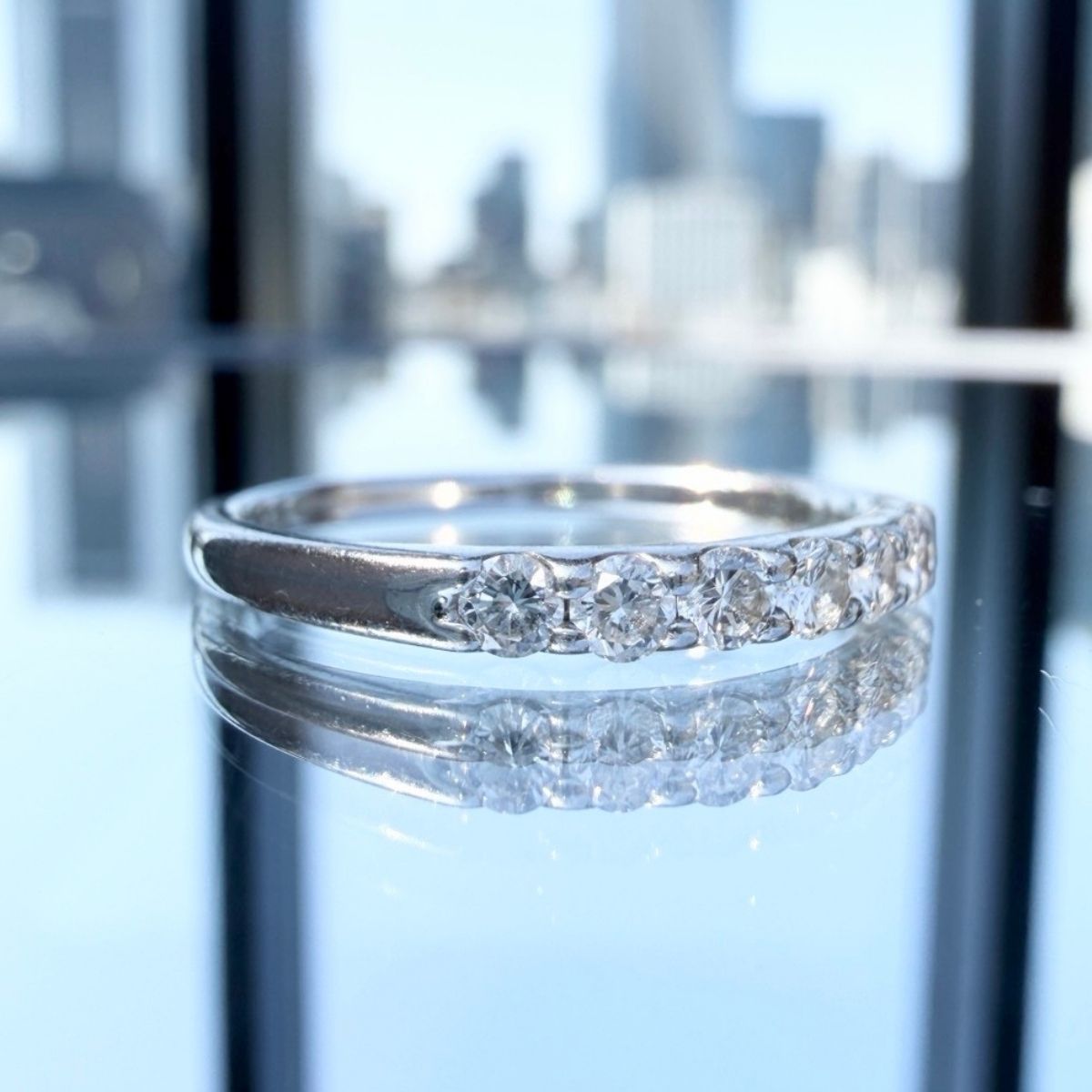 お安く出品!PT900 ダイヤ0.30ct ハーフエタニティリング Pt900 ダイヤモンド0.30ct ハーフエタニティリング - メルカリ